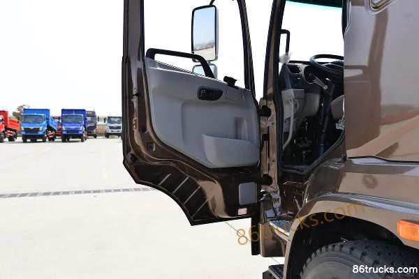Sanhuan Shitong Haolong édition luxe 230 ch 6X2(8 roues) camion porteur à ridelles 6,8 m Cabine (2) | 86Trucks