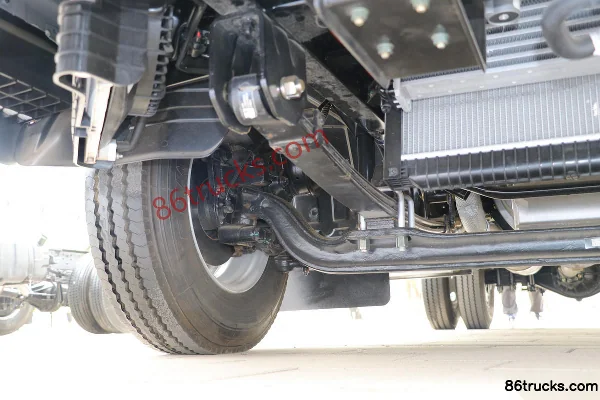 Auman Auman Zhilan HS 4.5T 4.08m plug-in hybrid refrigerated truck (air brake) 14.016kWh 4X2(6 wheels) Chassis (2) | 86Trucks