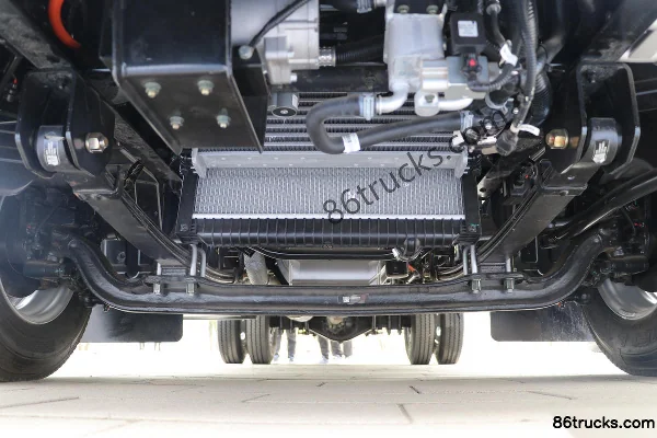 Auman Auman Zhilan HS 4.5T 4.08m plug-in hybrid refrigerated truck (air brake) 14.016kWh 4X2(6 wheels) Chassis (1) | 86Trucks