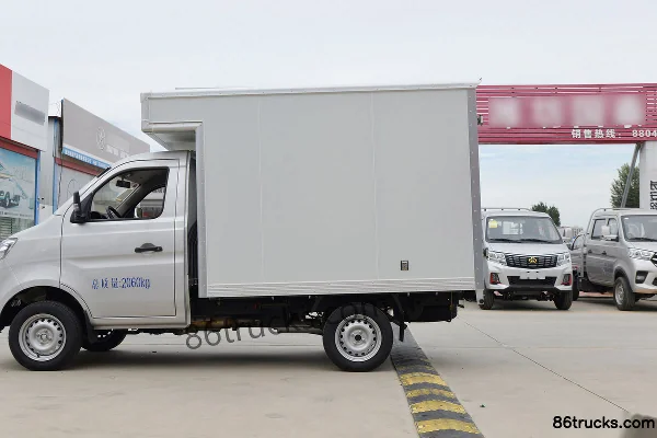 Changan Kuayue Xinbao T1 1.24L Gasoline 91 hp 4X2(6 wheels) 2.68m Single Row Box Mini Truck Body (2) | 86Trucks
