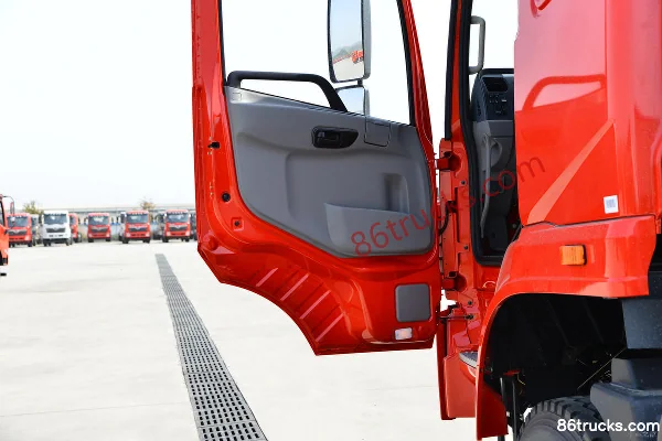 Sanhuan Shitong Haolong Comfort Edition 300hp 8X4(12 wheels) 8m Dump Truck (China VI) Cab (2) | 86Trucks