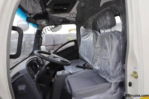 Sinotruk HOWO Hanjiang 4.5T 4.15m single-row pure electric box light truck 100.27kWh 4X2(6 wheels) Interior (2) | 86Trucks