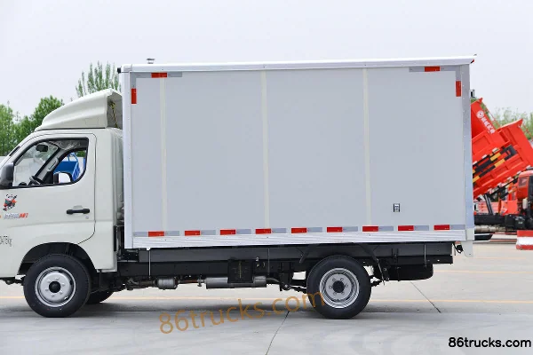 Foton Xiangling M1 1.6L 122hp 4X2(6 wheels) gasoline 3.3m single-row van micro truck Body (2) | 86Trucks
