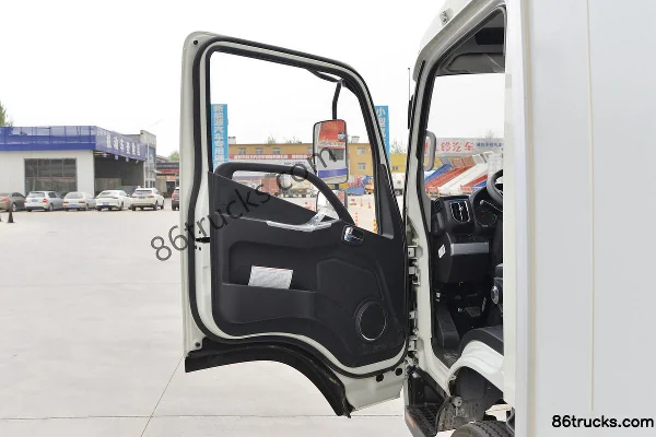 Foton Times Leading M5 152 hp 4X2(6 wheels) 4.15m single-row box truck (China VI) Cab (1) | 86Trucks