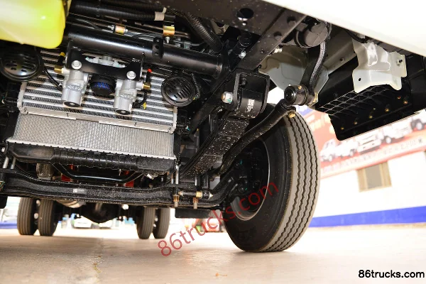Foton Times Leading M5 152 hp 4X2(6 wheels) 4.15m single-row box truck (China VI) Chassis (3) | 86Trucks