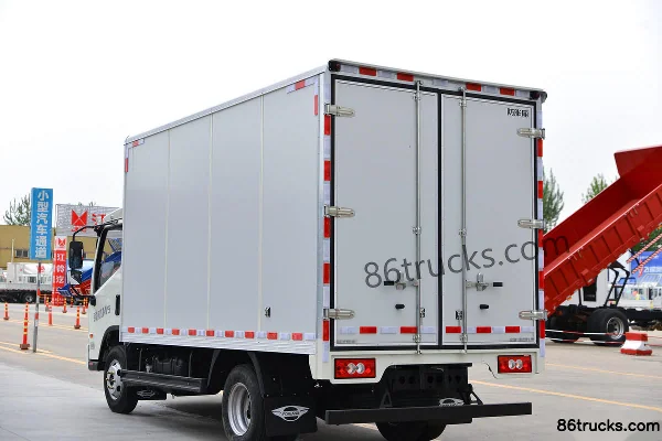 Foton Times Leading M5 152 hp 4X2(6 wheels) 4.15m single-row box truck (China VI) Body (3) | 86Trucks