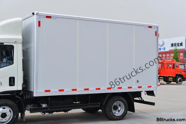Foton Times Leading M5 152 hp 4X2(6 wheels) 4.15m single-row box truck (China VI) Body (1) | 86Trucks