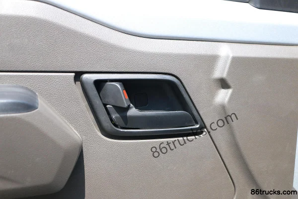 Wuling Rongguang New Card 1.5L 107 ch 4X2(6 roues) essence fourgon cabine simple 3 m mini camion (3) | 86Trucks