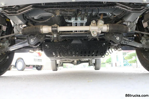 Wuling Rongguang New Card 1.5L 107 ch 4X2(6 roues) essence fourgon cabine simple 3 m mini camion Châssis (1) | 86Trucks