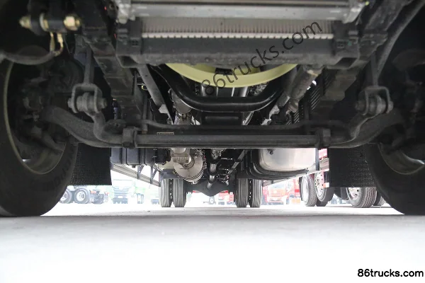 FAW Jiefang Qingdao JK6 Medium Truck 290 hp 4X2(6 wheels) 9.75m AMT Automatic Wing-Open Box Cargo Truck (China VI) Chassis (1) | 86Trucks