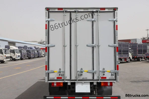 Sinotruk HOWO Tongshuai 160hp 4X2(6 wheels) 4.15m single row van body light truck (Fast Gear 8-speed) (3) | 86Trucks