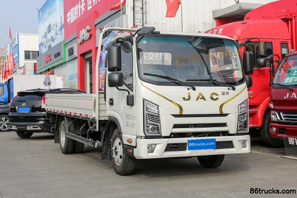 JAC Junling S6 162hp 4X2(6 wheels) 4.22m Single Row Flatbed Light Truck Exterior (2) | 86Trucks