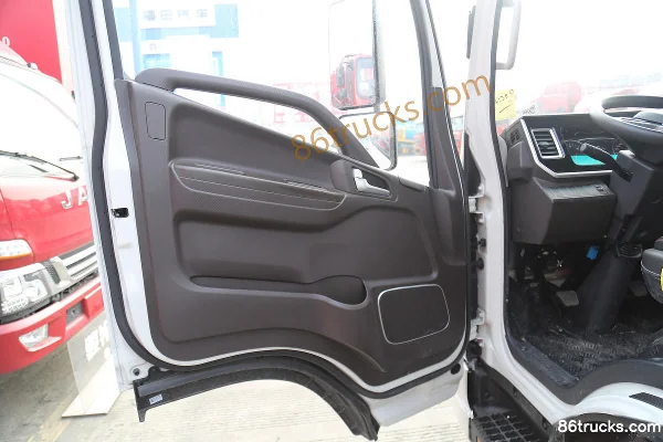 JAC Junling S6 162hp 4X2(6 wheels) 4.22m Single Row Flatbed Light Truck Cab (2) | 86Trucks