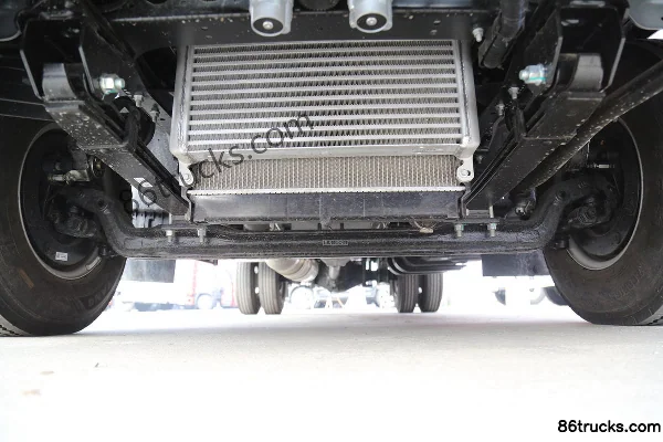 JAC Junling S6 162hp 4X2(6 wheels) 4.22m Single Row Flatbed Light Truck Chassis (1) | 86Trucks