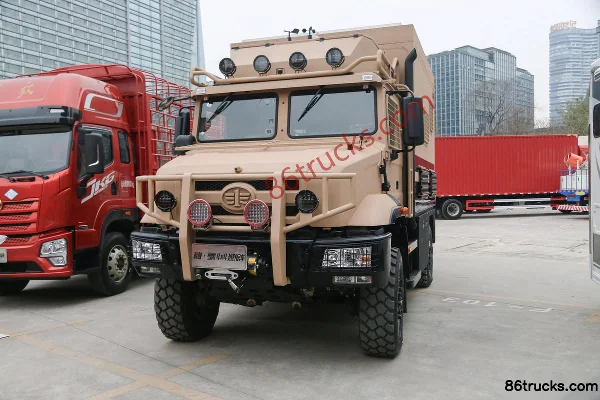 FAW Jiefang M41 Chassis 320hp 4X4(6 wheels) Xueying Off-road RV Exterior (3) | 86Trucks