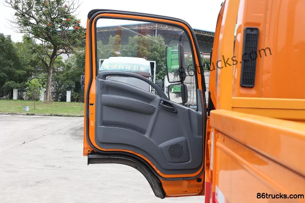 Isuzu 700P series medium truck 190 hp 4X2(6 wheels) 6.008m single-row flatbed cargo truck Cab (1) | 86Trucks