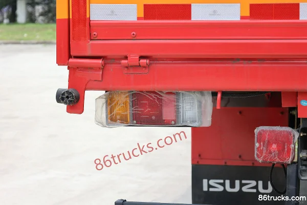 Isuzu 700P series medium truck 190 hp 4X2(6 wheels) 6.008m single-row flatbed cargo truck Body (2) | 86Trucks