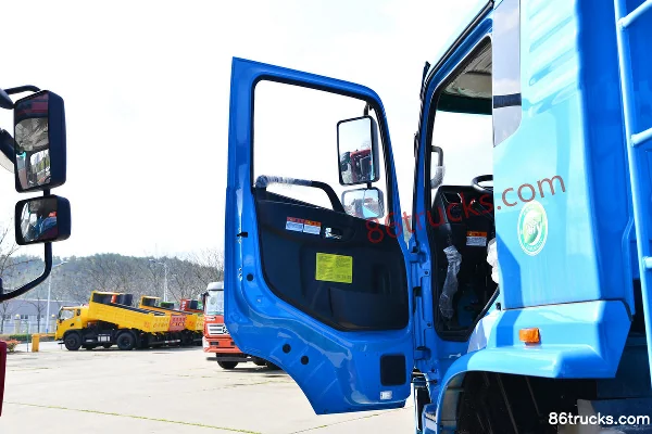Dayun Fengshang Standard Load Edition 270 hp 8X2(10 wheels) 7.6 m dump truck (China VI) Cab (1) | 86Trucks