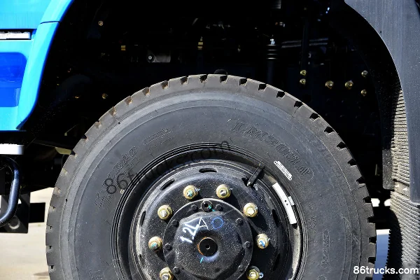Dayun Fengshang Standard Load Edition 270 hp 8X2(10 wheels) 7.6 m dump truck (China VI) Chassis (2) | 86Trucks