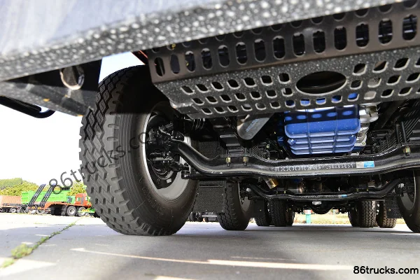 Dayun F7 Heavy Truck 300hp 8X4(12 wheels) 6.8m Dump Truck (China VI) Chassis (2) | 86Trucks