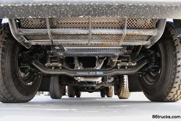 Dayun F7 Heavy Truck Standard Load 270 hp 8X2(10 wheels) 6.8m Dump Truck (China VI) Chassis (1) | 86Trucks
