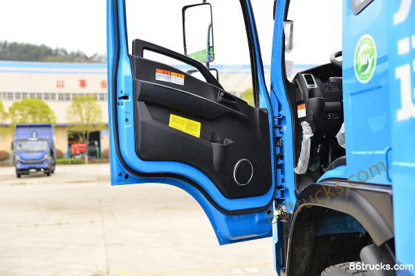 Dayun G6 Composite 160hp 4X4(6 wheels) 4m Off-road Dump Truck (China VI) Cab (2) | 86Trucks