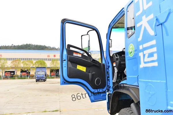 Dayun G6 Composite 160hp 4X4(6 wheels) 4m Off-road Dump Truck (China VI) Cab (1) | 86Trucks