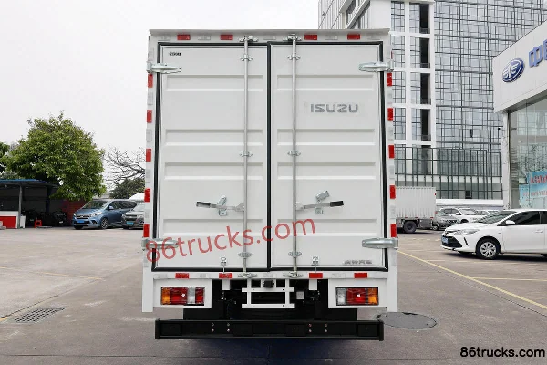 Qingling Isuzu 100P 132hp 4X2(6 wheels) 4.25m Single Row Van Light Truck (China VI) Body (1) | 86Trucks