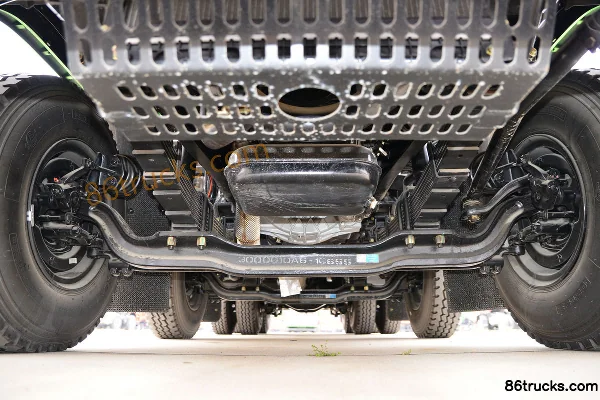 Dayun F7 heavy truck 330hp 8X4(12 wheels) 6.2m dump truck (China VI) Chassis (1) | 86Trucks