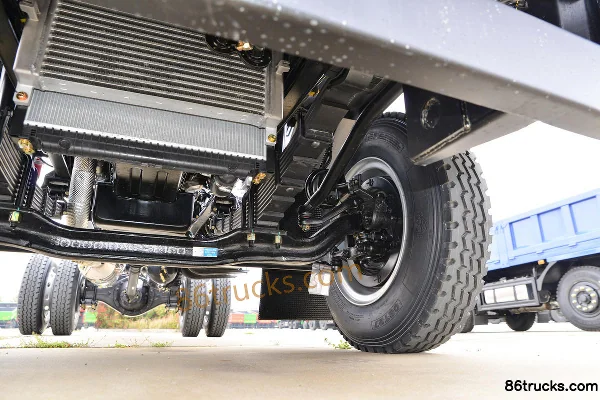 Dayun G6 180hp 4X2(6 wheels) Truck-mounted Crane Chassis (3) | 86Trucks