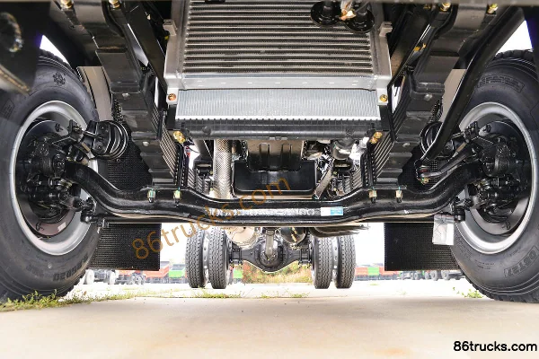 Dayun G6 180hp 4X2(6 wheels) Truck-mounted Crane Chassis (1) | 86Trucks
