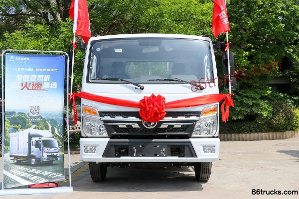 Dongfeng Duolika D6-M Leading Super Power 136hp 4X2(6 wheels) 4.2m Single Row Flatbed Light Truck (China VI) Exterior (2) | 86Trucks