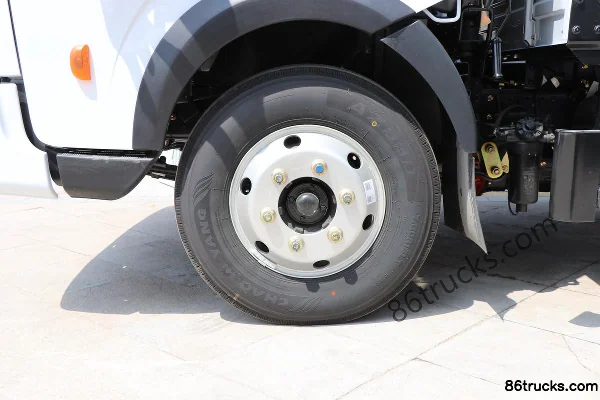 Dongfeng Duolika D6-M Leading Super Power 136hp 4X2(6 wheels) 4.2m Single Row Flatbed Light Truck (China VI) Chassis (3) | 86Trucks