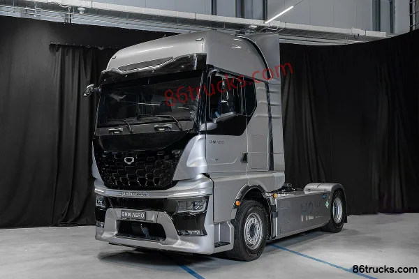 Liangzi QHM 4X2(6 wheels) Hydrogen Fuel Cell Tractor Truck Exterior (3) | 86Trucks