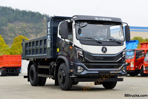 Dayun Yunlong Composite 200 hp 4X2(6 wheels) 4.3m Dump Truck Exterior