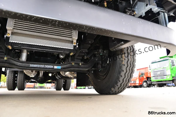 Dayun Yunlong Composite 200 hp 4X2(6 wheels) 4.3m Dump Truck Chassis (3) | 86Trucks