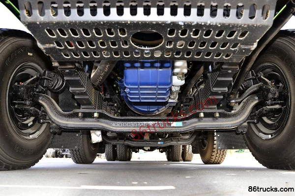 Dayun F7 Heavy Truck Standard Load 270hp 8X4(12 wheels) 7.6m Dump Truck (China VI) Chassis (1) | 86Trucks