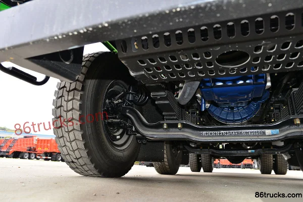 Dayun F7 heavy truck heavy-duty 270 hp 6X2(8 wheels) 5.5m dump truck (China VI) Chassis (2) | 86Trucks