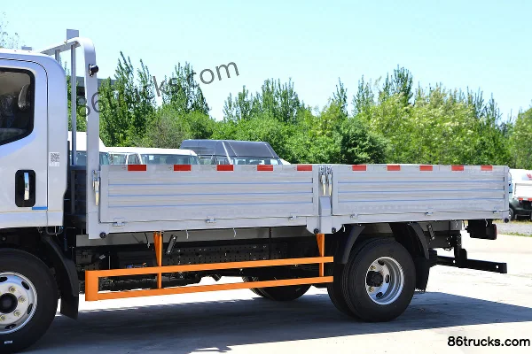 JMC Kaiyun+ Wide Body 146hp 4X2(6 wheels) 4.2m Single-row Flatbed Light Truck (China VI) (6-speed) (1) | 86Trucks