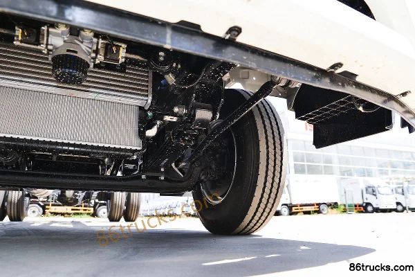 JMC Kaiyun+ Mid Body 146 hp 4X2(6 wheels) 4.2m Single Row Stake Truck (China VI) (Air Brake) Chassis (3) | 86Trucks