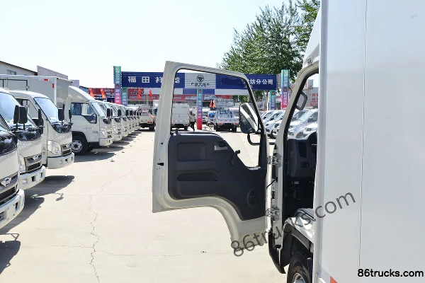 Foton Forland Xiaoka Star 2 70 ch 4X2(6 roues) 3,3 m camion fourgon simple cabine (ex Sairui 2600) (1) | 86Trucks