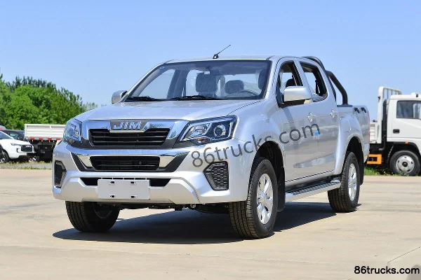 Jiangxi Isuzu Ruimai 2.5T Diesel 143 hp Manual 2WD Standard Wheelbase Double Row Pickup Cab (3) | 86Trucks