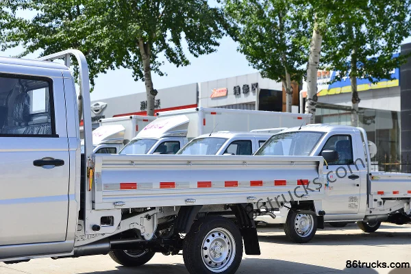 Foton Xiangling V1 1.3L 91 ch 4X2(6 roues) essence 2,53 m double cabine plateau micro camion Carrosserie (1) | 86Trucks