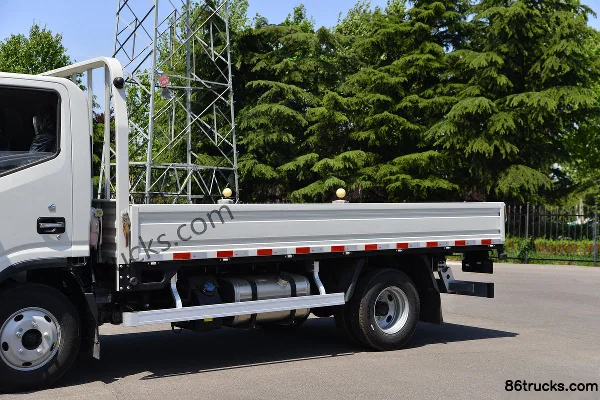 JAC Shuailing S7 160 hp 4X2(6 wheels) 4.18m Single Row Flatbed Light Truck (China VI) Body (1) | 86Trucks