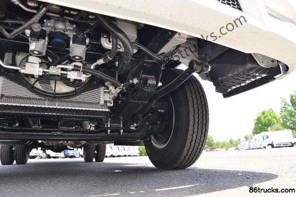 JAC Junling Treasure Pot 4.5T 4.15m single-row plug-in hybrid van light truck 15.5kWh 4X2(6 wheels) Chassis (3) | 86Trucks