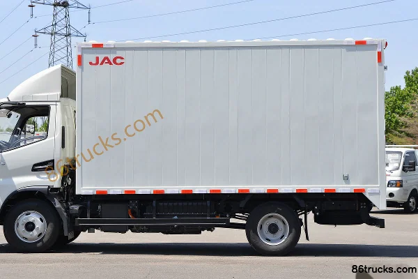 JAC Junling Treasure Pot 4.5T 4.15m single-row plug-in hybrid van light truck 15.5kWh 4X2(6 wheels) Body (1) | 86Trucks