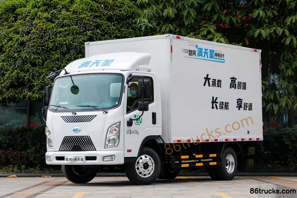 Xinchufeng H5 4.5T 4.12m Single Row Pure Electric Box Light Truck 81.14kWh 4X2(6 wheels) Exterior (3) | 86Trucks