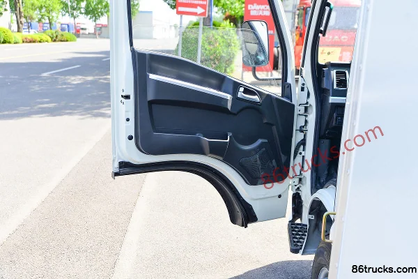 JAC Yunduoduo N1 1.6L 122 ch 4X2(6 roues) fourgon 3,33 m cabine simple (2) | 86Trucks