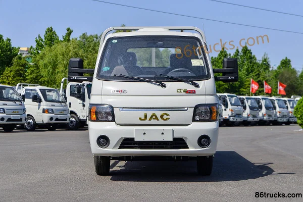JAC Kaida X5 95 hp 4X2(6 wheels) 3.8m Single Row Flatbed Mini Truck Exterior (2) | 86Trucks