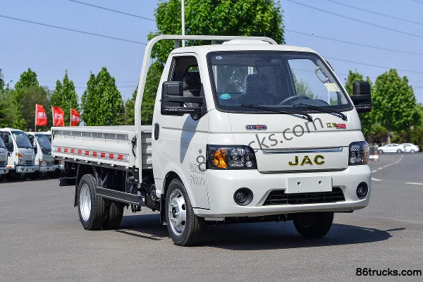 JAC X5 2.3L Diesel 82hp 4X2(6 wheels) Xingrui 5-Speed Hydraulic Brake 3.8m Single Row Flatbed Micro Truck Exterior